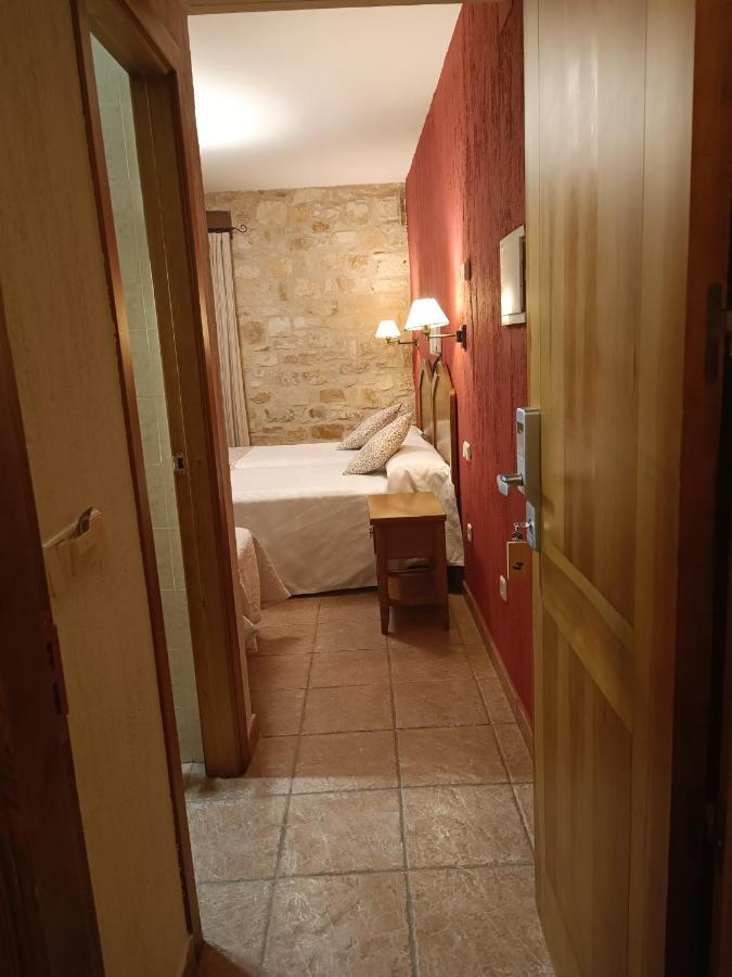 Hostal Decerca Pradena Номер фото